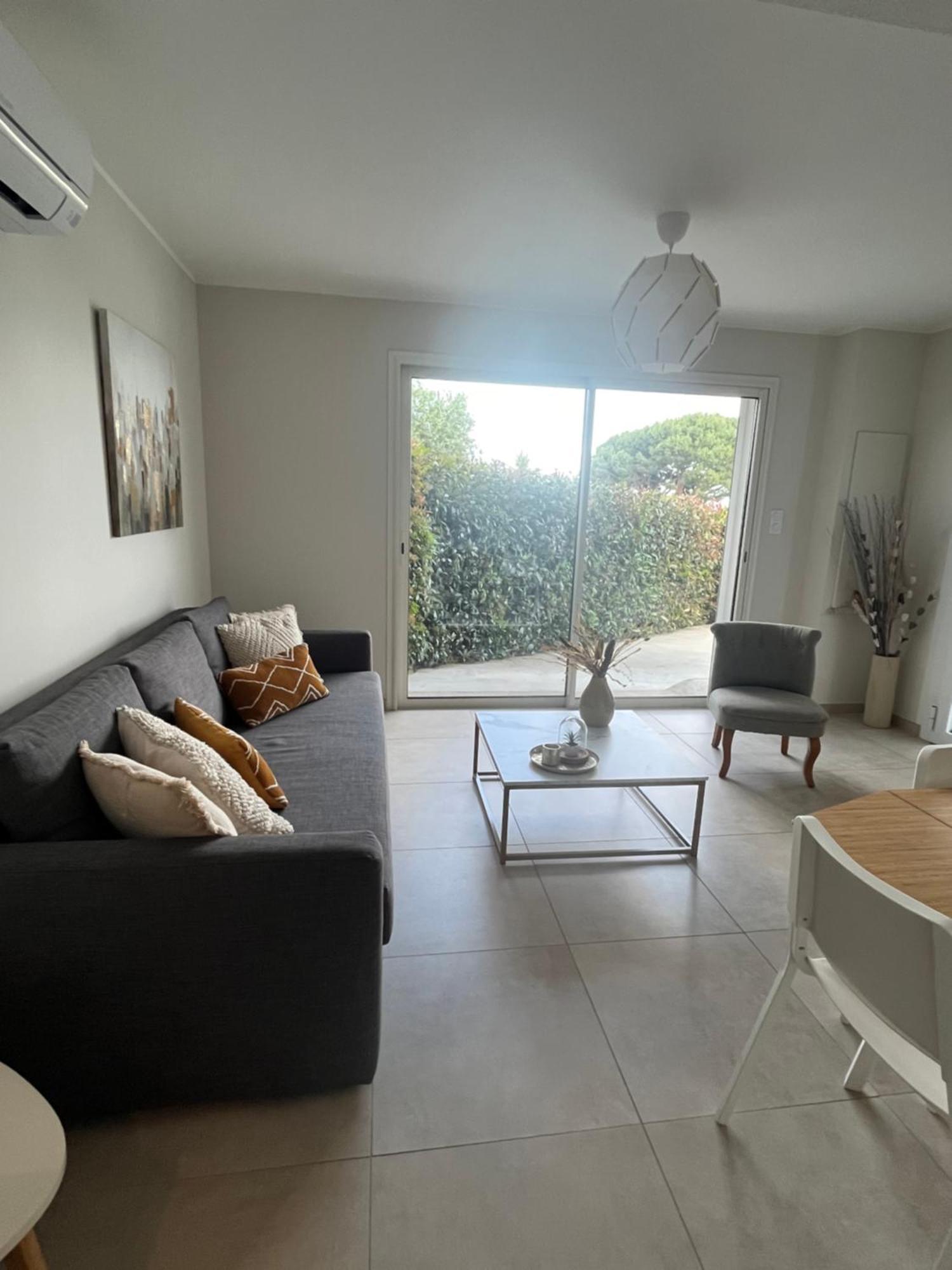 T2 Calme Avec Vue Mer Et Borne De Recharge Sur Demande Bastia  Exterior foto